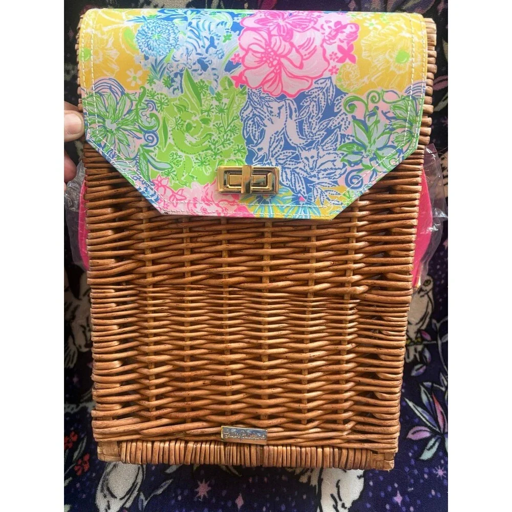 Lilly Pulitzer Wicker Rattan Wine/ Picnic Basket Tote Bag Cheek To Cheek Print